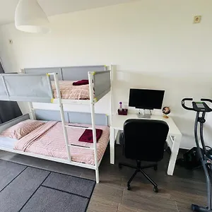 https://apt-appart-meubl-92m2-2-terrasses.brusselshotelsbook.com