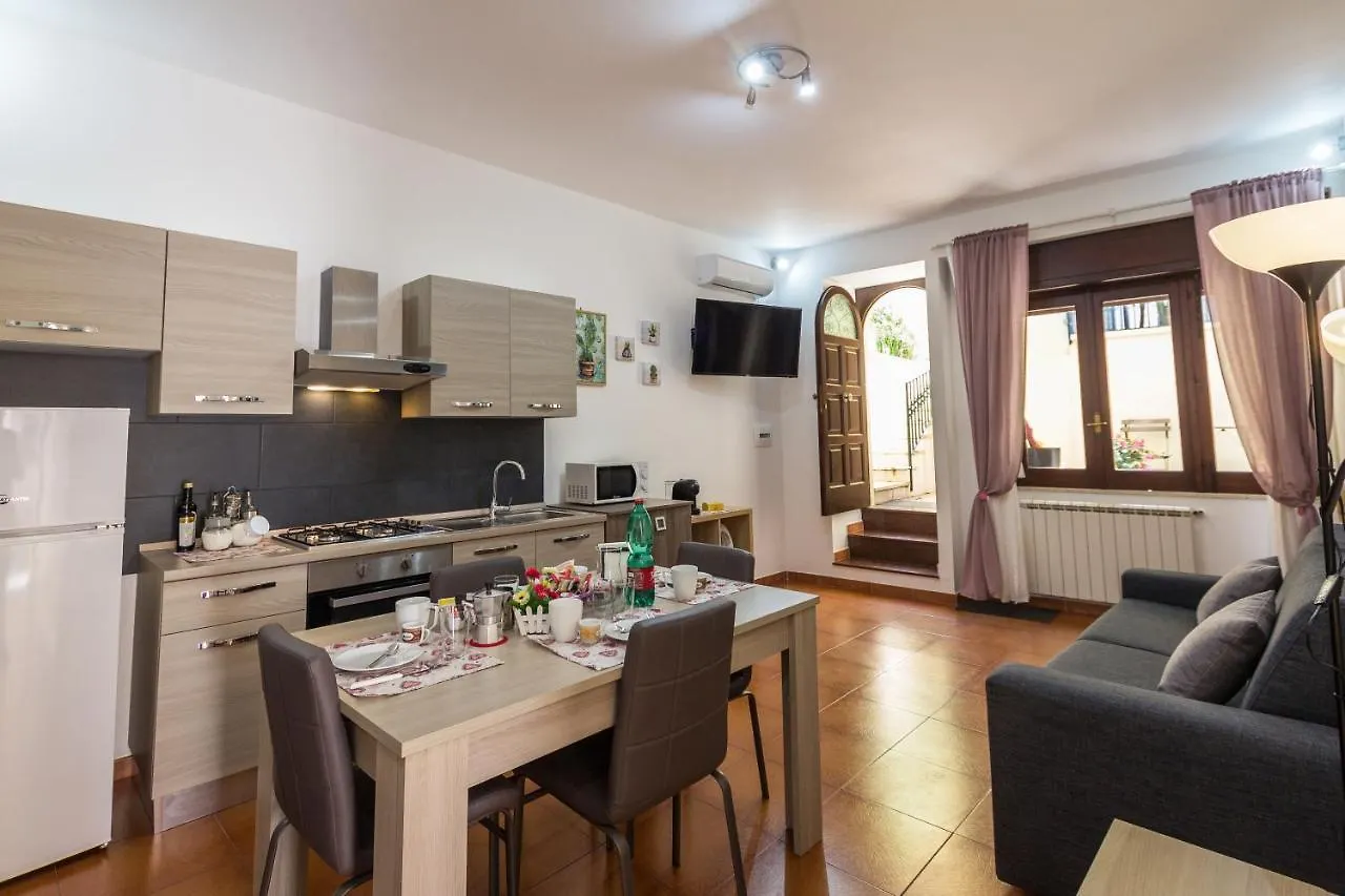Villa Valverde Apartments E B&B Taormina